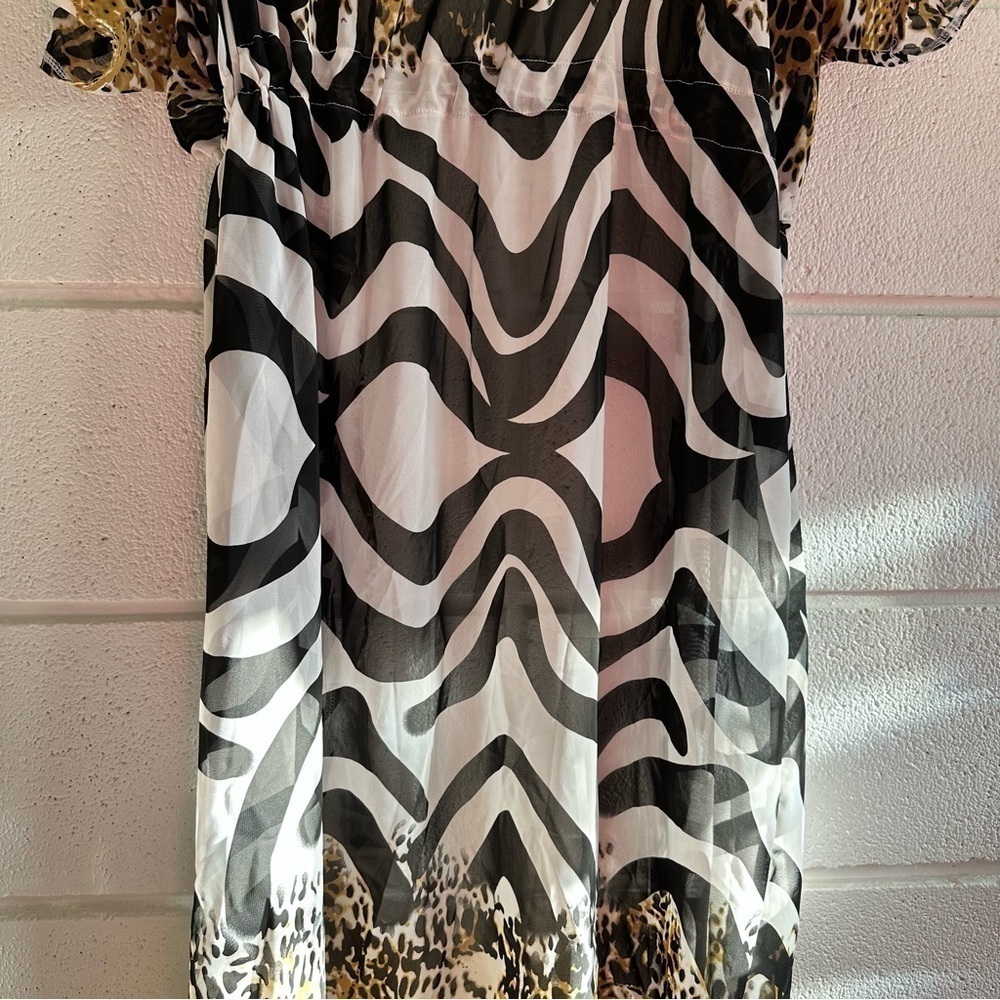 NIB NEW Women’s Maxi CoverUp Tiger Zebra Print Black White Gold TieFront - Picture 10 of 15